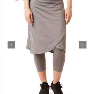 Snoga Gray Wrap legging with Skirt very stretchy.